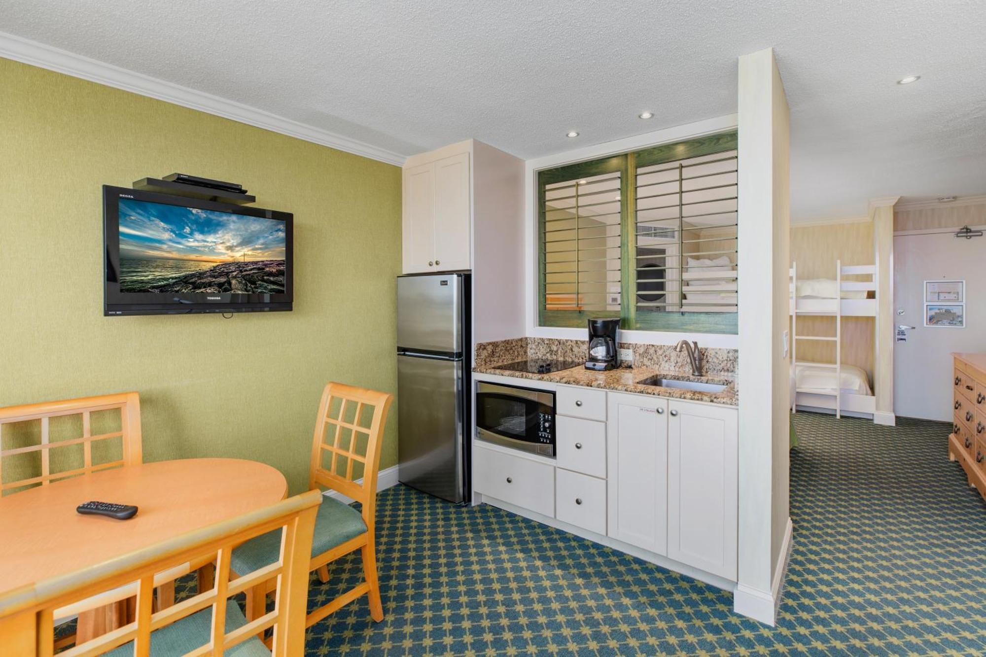 Pan American Oceanfront Hotel Wildwood Crest Exterior photo