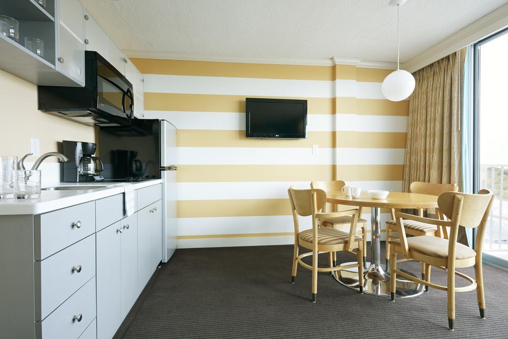 Pan American Oceanfront Hotel Wildwood Crest Exterior photo
